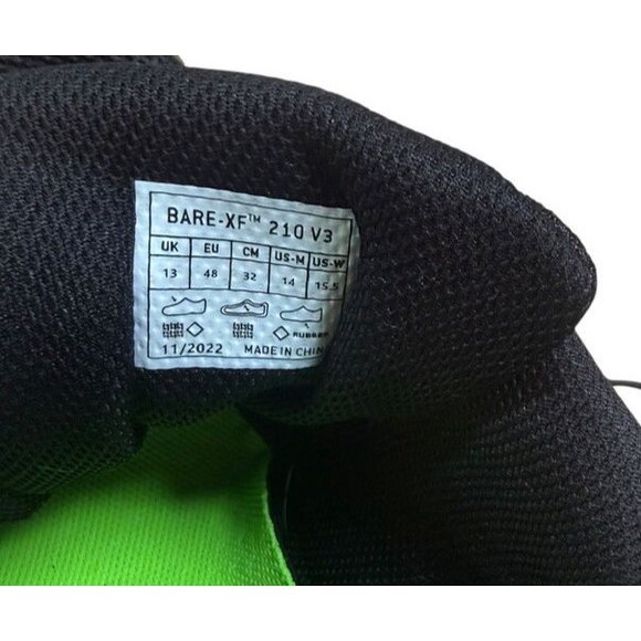 Athletic_Shoes